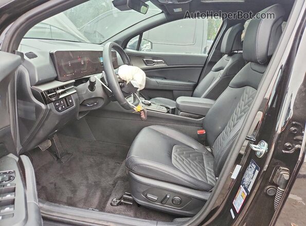 KNDPYDDH2T7340051 2026 KIA SPORTAGE Black Front interior view