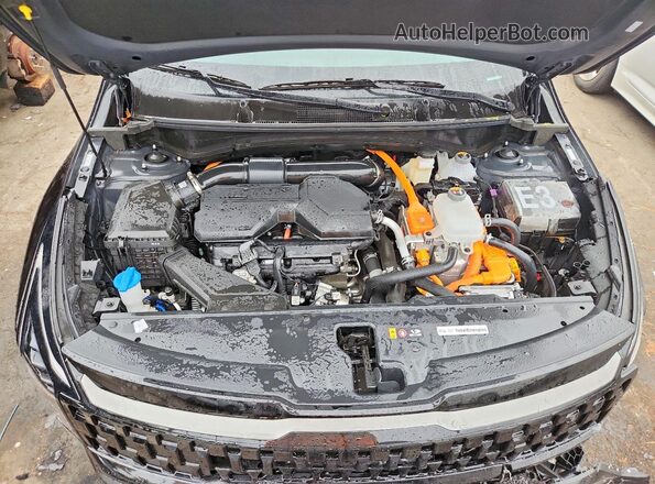 KNDPYDDH2T7340051 2026 KIA SPORTAGE Black Engine compartment view