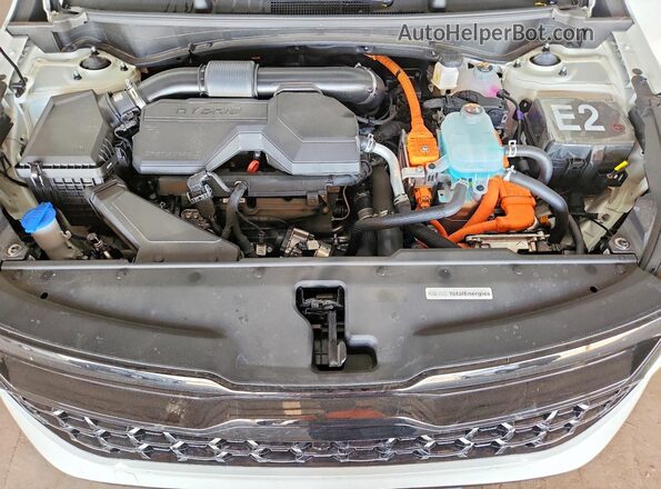 KNDPZDDH8S7230309 2025 KIA SPORTAGE White Widok komory silnika