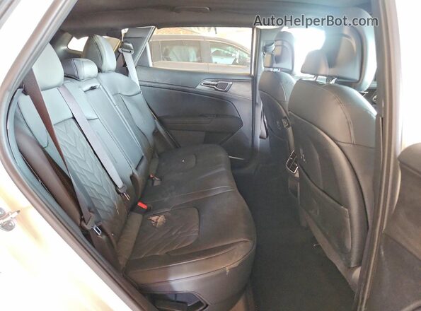 KNDPZDDH8S7230309 2025 KIA SPORTAGE White Widok wnętrza z tyłu