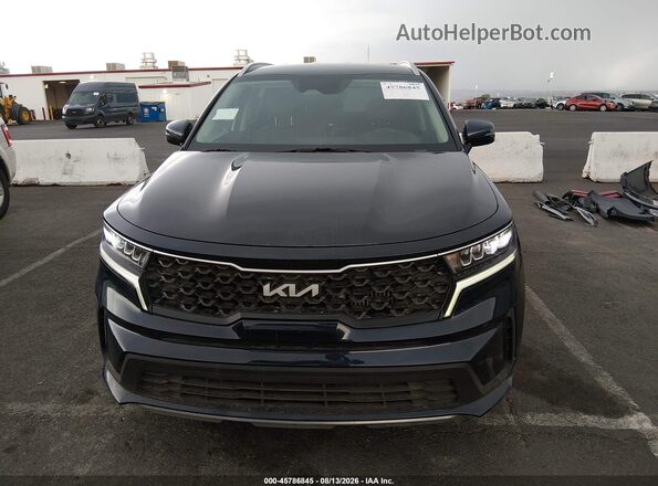 KNDRG4LG2N5120606 2022 KIA SORENTO HYBRID Black Rear interior view