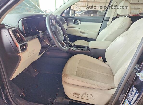 KNDRG4LG4N5123491 2022 KIA SORENTO Charcoal Front interior view