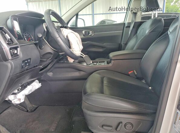 KNDRH4LG2P5191644 2023 KIA SORENTO Серебряный Вид салона спереди