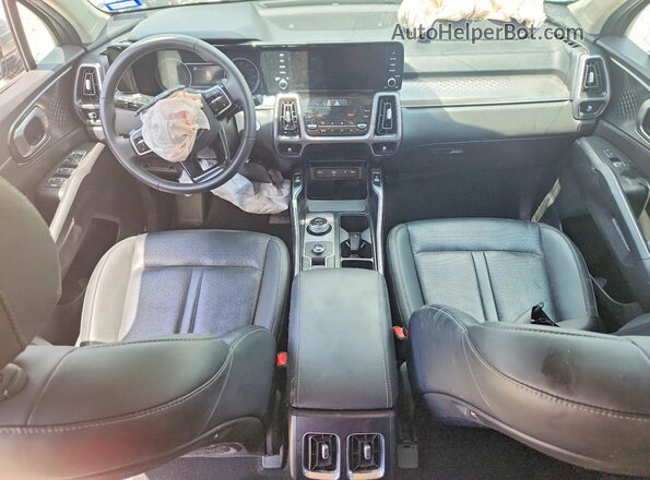 KNDRH4LG4P5186669 2023 KIA SORENTO Silver Widok deski rozdzielczej