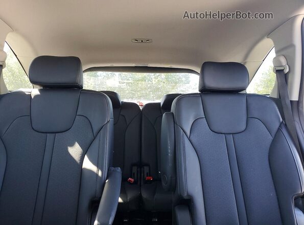 KNDRHDLG7P5200998 2023 KIA SORENTO Red Vista de los asientos traseros
