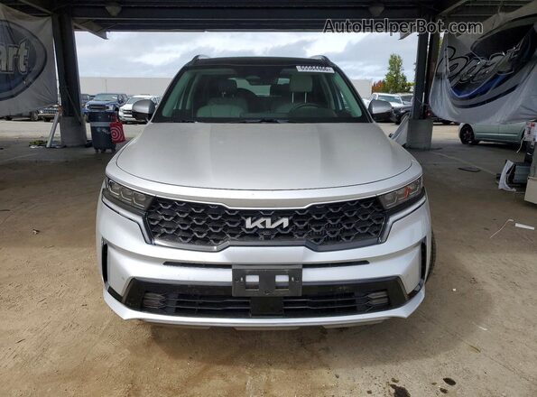 KNDRMDLH7N5109120 2022 KIA SORENTO Silver Vista frontal