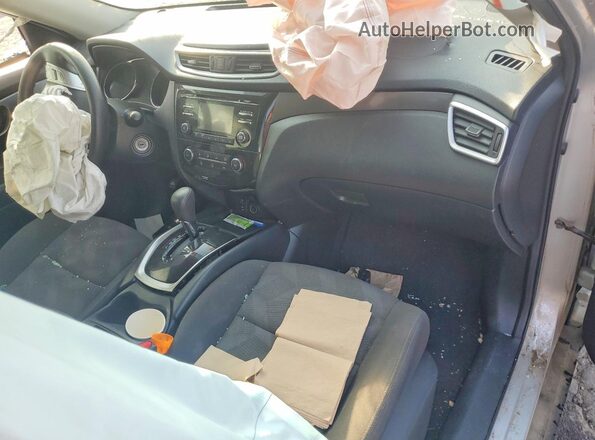 KNMAT2MT0GP637855 2016 NISSAN ROGUE Серебряный Вид панели приборов