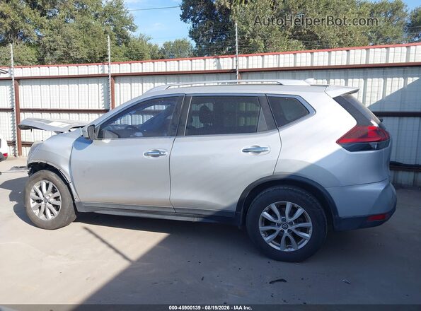 KNMAT2MT0HP619633 2017 NISSAN ROGUE Серебряный Панорамный вид салона 360°
