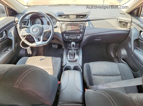 KNMAT2MT0JP517545 2018 NISSAN ROGUE Серый Вид панели приборов