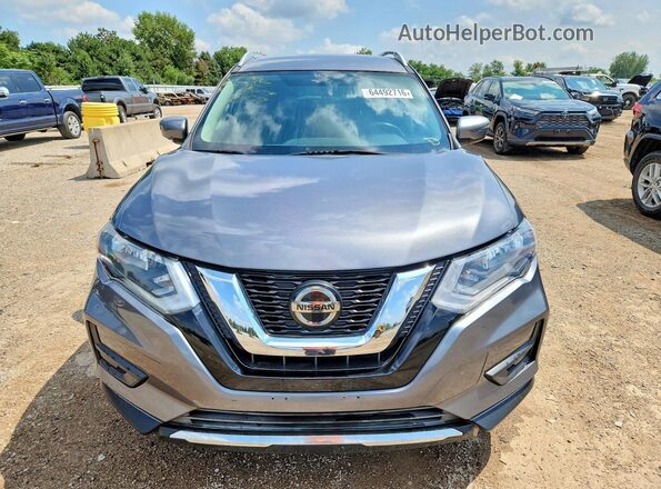 KNMAT2MT0JP517545 2018 NISSAN ROGUE Серый Вид спереди