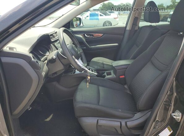 KNMAT2MT0JP532188 2018 NISSAN ROGUE Черный Вид салона спереди
