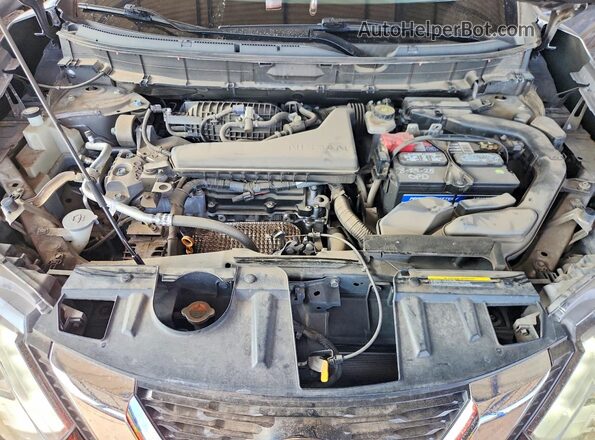 KNMAT2MT0JP607990 2018 NISSAN ROGUE Silver Вид підкапотного простору