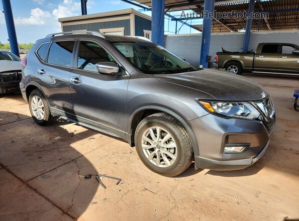 KNMAT2MT0JP607990 2018 NISSAN ROGUE Silver Передня права чверть