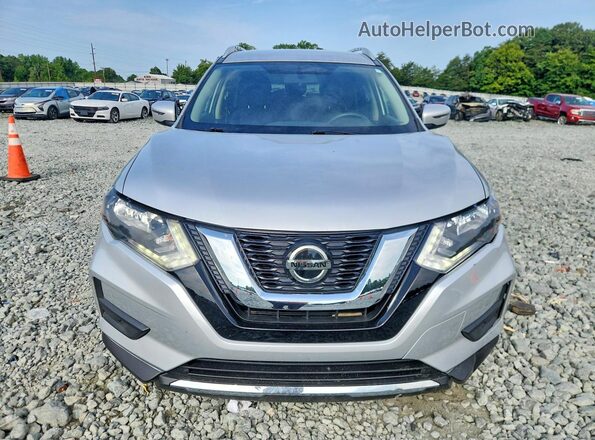 KNMAT2MT0JP612803 2018 NISSAN ROGUE Silver Widok z przodu