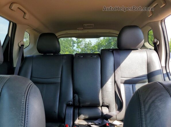 KNMAT2MT0JP621792 2018 NISSAN ROGUE Silver Vista de los asientos traseros