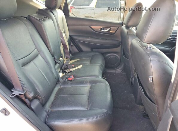 KNMAT2MT0JP621792 2018 NISSAN ROGUE Silver Vista interior trasera