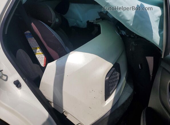 KNMAT2MT1GP599617 2016 NISSAN ROGUE White Widok wnętrza z tyłu
