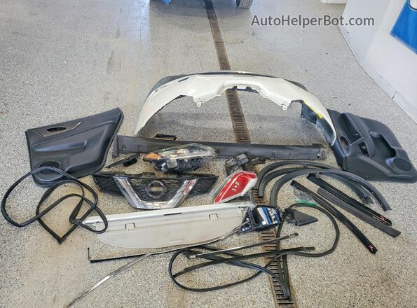 KNMAT2MT1GP682335 2016 NISSAN ROGUE White Widok naklejki z numerem VIN