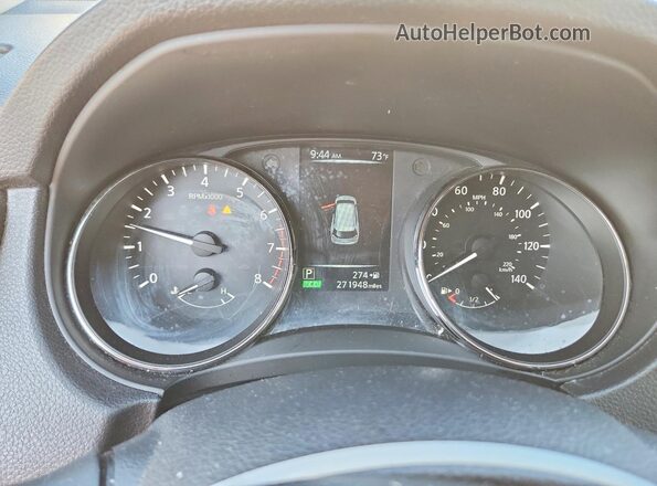 KNMAT2MT1HP555828 2017 NISSAN ROGUE White Widok zestawu wskaźników