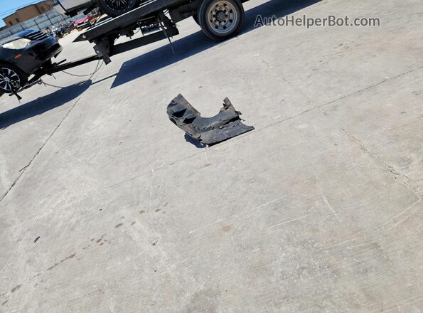 KNMAT2MT1JP514556 2018 NISSAN ROGUE Черный Вид подкапотного пространства