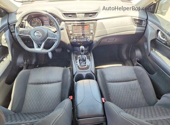 KNMAT2MT1JP514556 2018 NISSAN ROGUE Черный Вид панели приборов