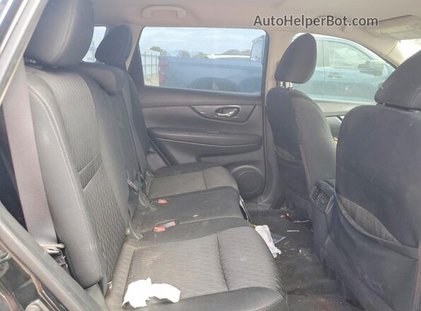 KNMAT2MT1JP541949 2018 NISSAN ROGUE Black Rear interior view