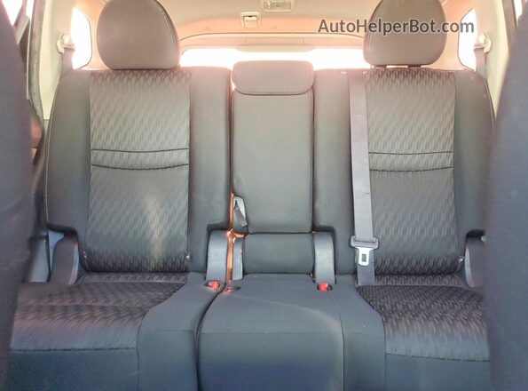 KNMAT2MT1JP603494 2018 NISSAN ROGUE White Rear seats view