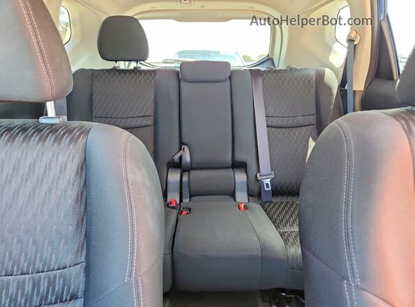 KNMAT2MT1KP553147 2019 NISSAN ROGUE Blue Rear seats view