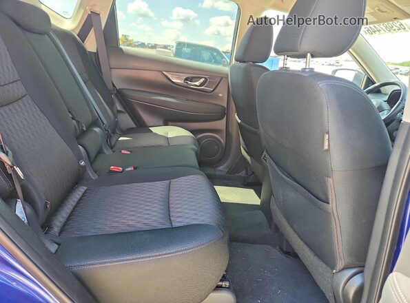 KNMAT2MT1KP553147 2019 NISSAN ROGUE Blue Rear interior view