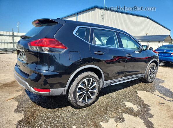 KNMAT2MT2HP530615 2017 NISSAN ROGUE Черный Задняя правая четверть