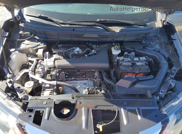 KNMAT2MT2HP554641 2017 NISSAN ROGUE Silver Vista del compartimento del motor