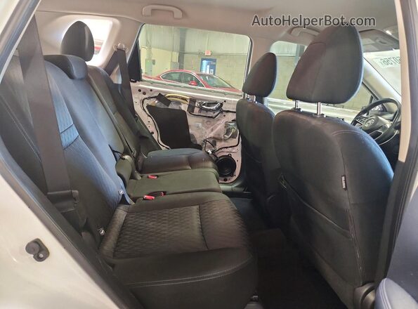 KNMAT2MT2JP523928 2018 NISSAN ROGUE White Rear seats view