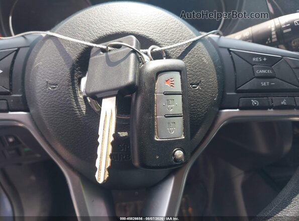 KNMAT2MT2JP581215 2018 NISSAN ROGUE Blue Dashboard view