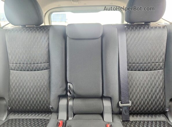 KNMAT2MT2JP611068 2018 NISSAN ROGUE Blue Rear seats view