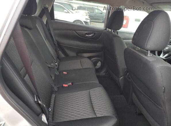 KNMAT2MT2KP531206 2019 NISSAN ROGUE Silver Vista interior trasera