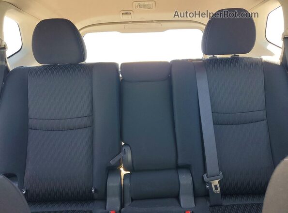KNMAT2MT3HP532289 2017 NISSAN ROGUE Silver Rear seats view