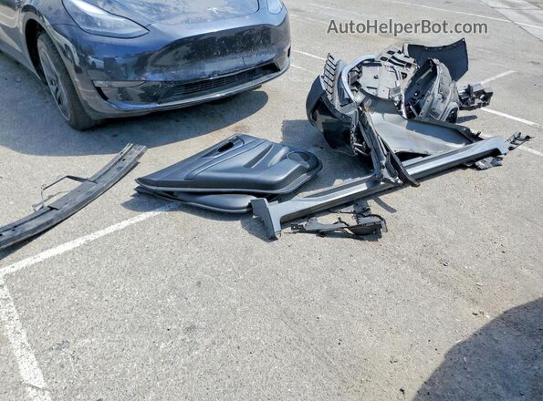 KNMAT2MT3HP564739 2017 NISSAN ROGUE Black Widok naklejki z numerem VIN