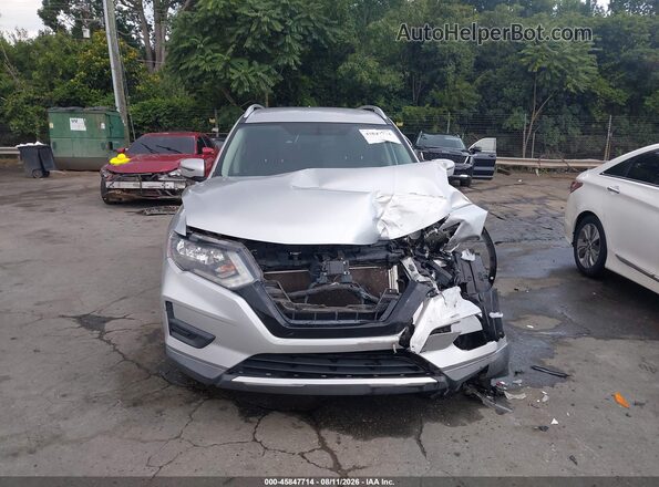 KNMAT2MT3JP532914 2018 NISSAN ROGUE Серебряный Вид задней части салона