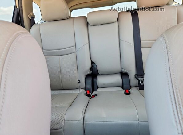 KNMAT2MT3JP602413 2018 NISSAN ROGUE Silver Widok tylnych siedzeń