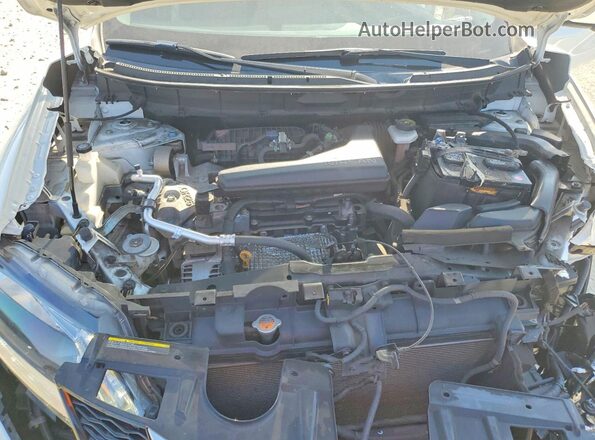 KNMAT2MT4GP601599 2016 NISSAN ROGUE White Vista del compartimento del motor