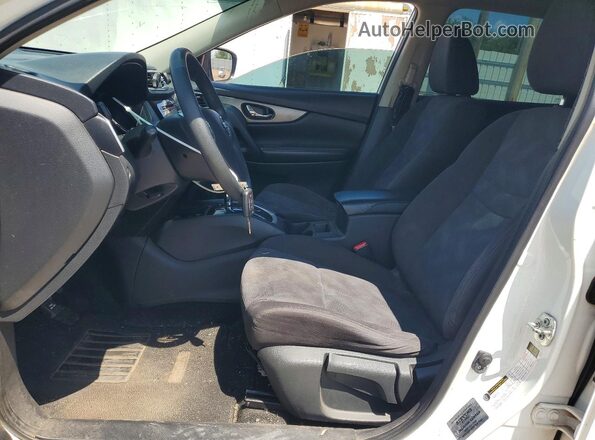 KNMAT2MT4GP655811 2016 NISSAN ROGUE White Widok wnętrza z przodu