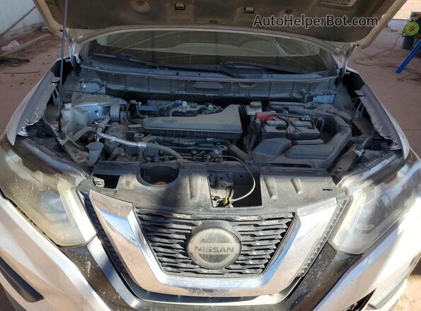 KNMAT2MT4JP501753 2018 NISSAN ROGUE Silver Սալոնի հետևի տեսք
