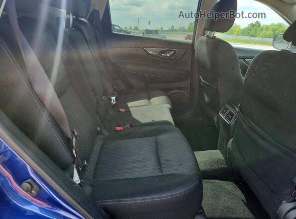 KNMAT2MT4JP507794 2018 NISSAN ROGUE Синий Вид задней части салона