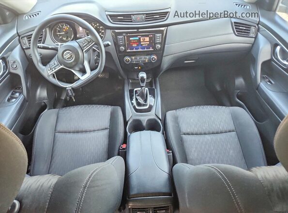 KNMAT2MT5JP555594 2018 NISSAN ROGUE Черный Вид панели приборов