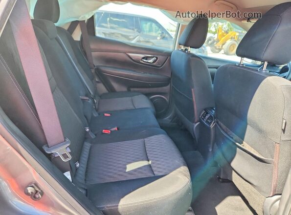 KNMAT2MT5JP582827 2018 NISSAN ROGUE Gray უკანა სალონის ხედი