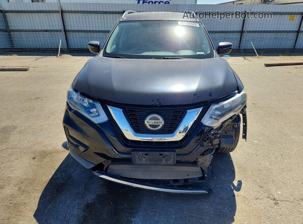 KNMAT2MT5JP593438 2018 NISSAN ROGUE Черный Вид спереди