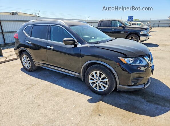 KNMAT2MT5JP593438 2018 NISSAN ROGUE Черный Передняя правая четверть