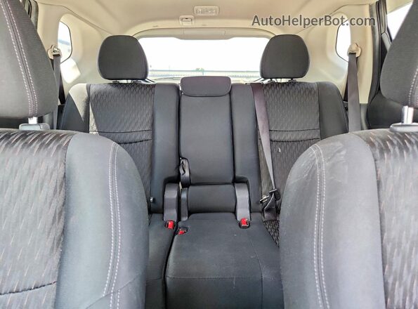 KNMAT2MT5JP618614 2018 NISSAN ROGUE Black Widok tylnych siedzeń