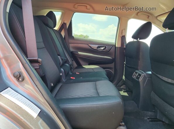 KNMAT2MT5KP532298 2017 NISSAN ROGUE Gray უკანა სალონის ხედი