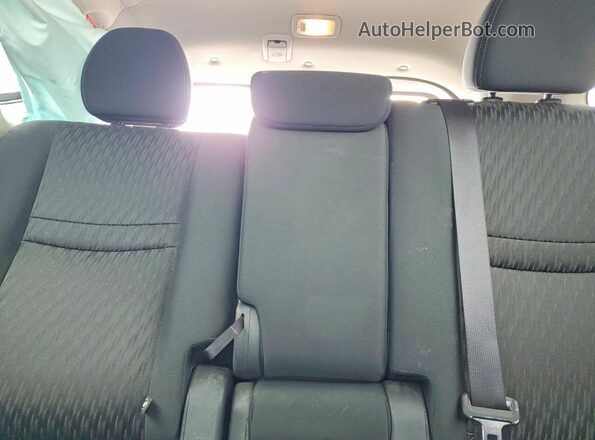 KNMAT2MT5KP546475 2019 NISSAN ROGUE Silver Вид задніх сидінь